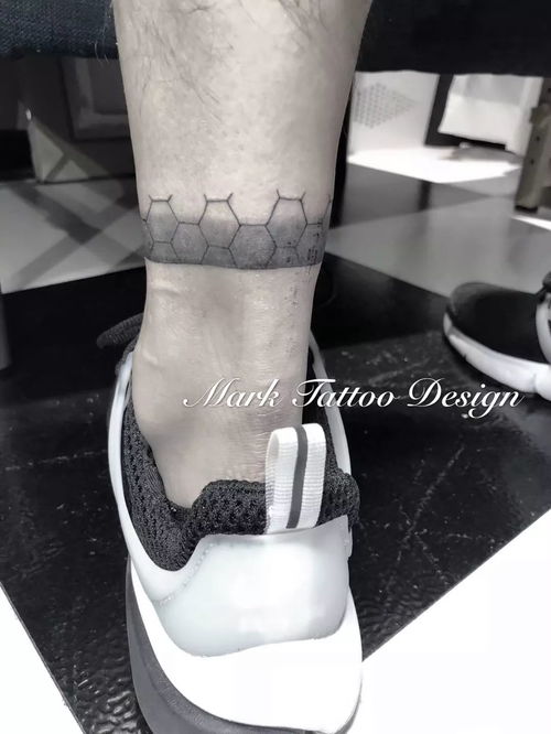 bite mark tattoo,Bite Mark Tattoo: A Unique and Intriguing Art Form